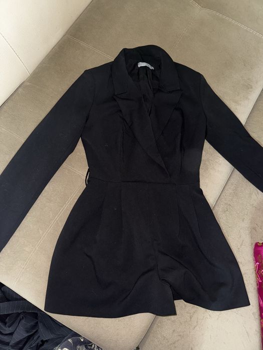 Комбинезон черный, в отличном состоянии