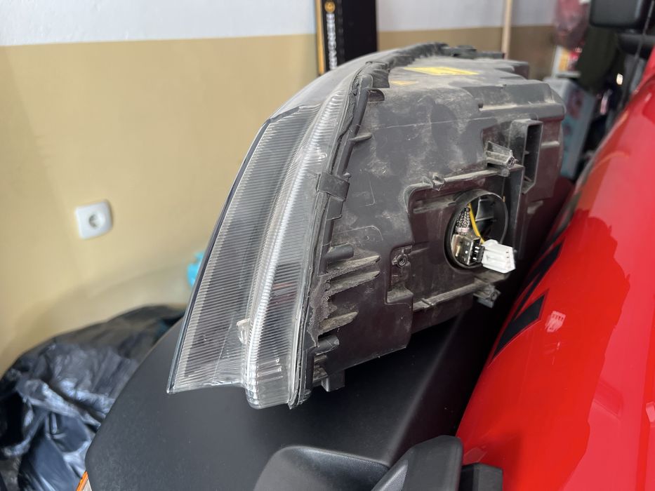 Десен фар шкода октавия 3