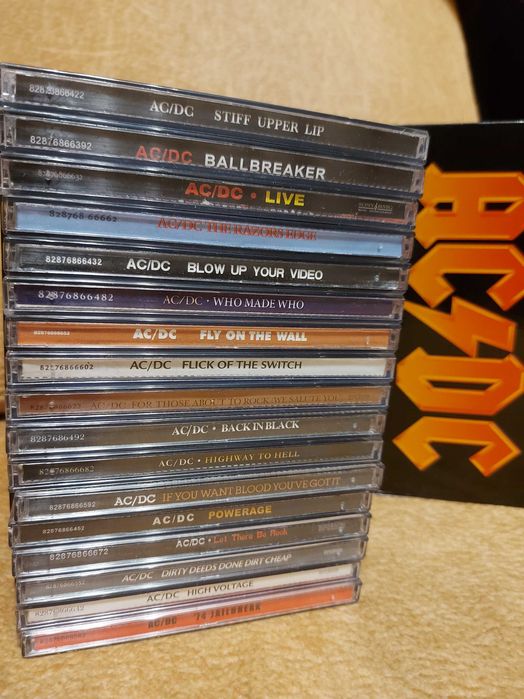 Недорого фирменные Aудио-CD