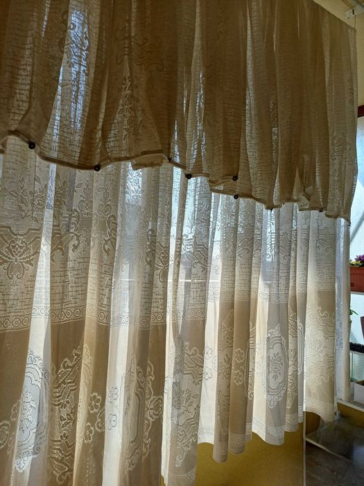 Перде цвят екрю (телесен=пречупено бяло)