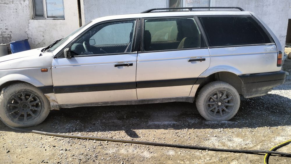 Автомобиль пассат b3