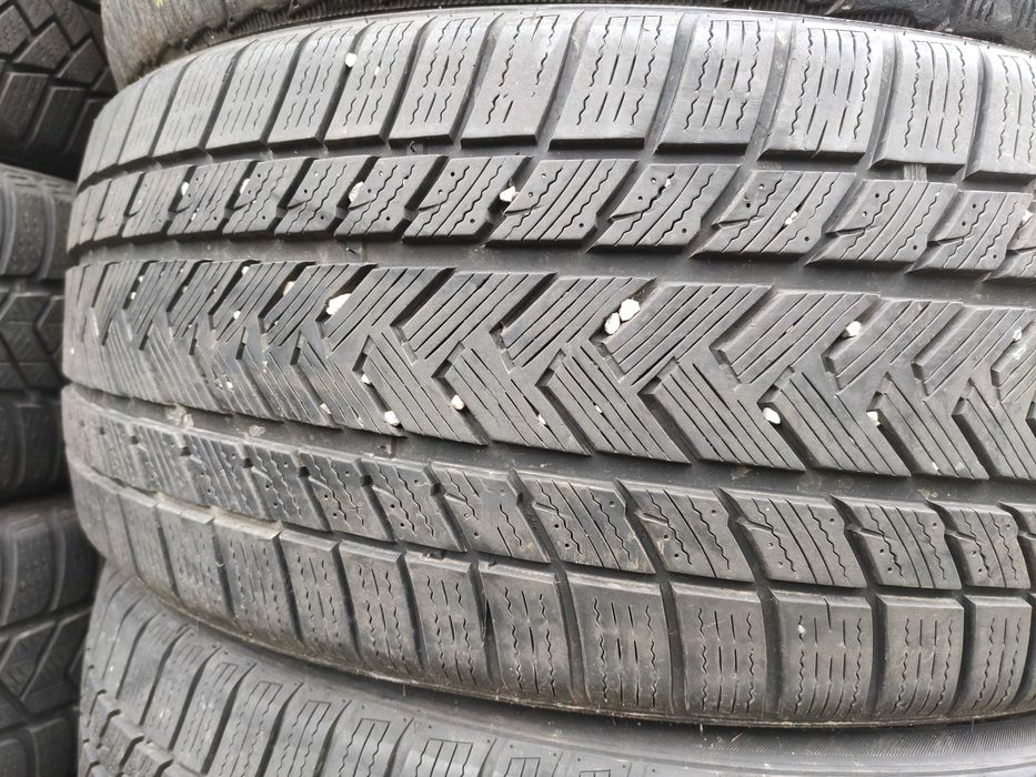 2бр Зимни гуми 255 40 21 - Gripmax