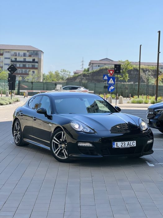 PORSCHE Panamera 2013