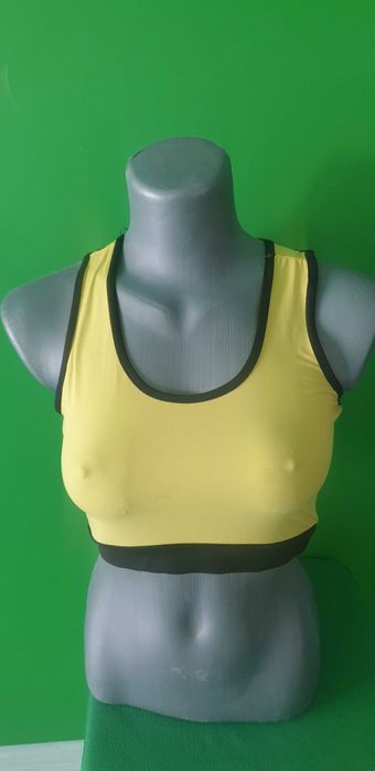 Потници много...