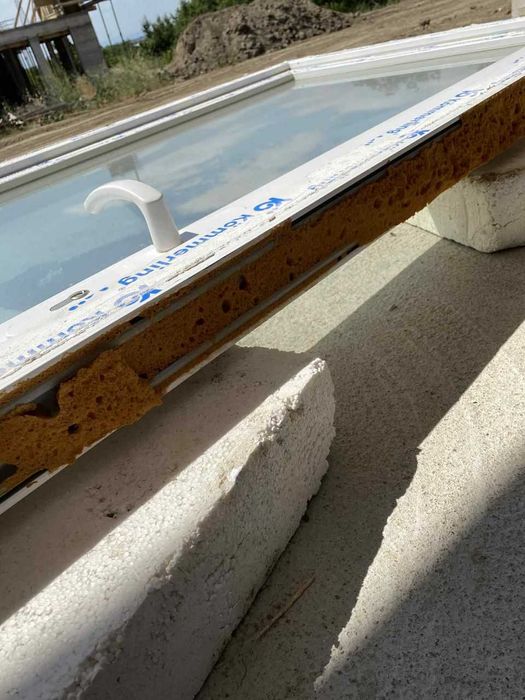 Качествена PVC входна врата - втора употреба - като НОВА!