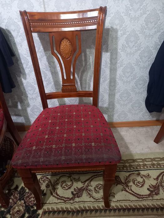 Продам стулья недорого