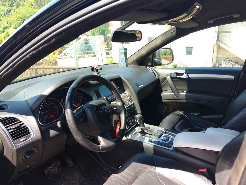 Audi Q7 3.0 TDI Quattro Suspensie pe arcuri