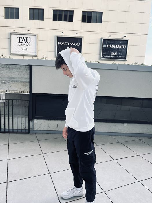 Бели и черни худита/ hoodies / случиери/ jacket / дрехи / clothes