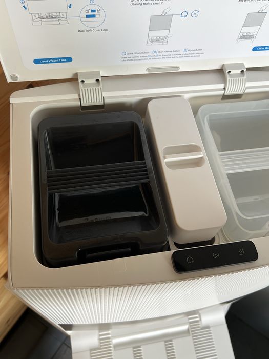 Robot de aspirare cu mop Dreame L20 Ultra - defect - pentru piese