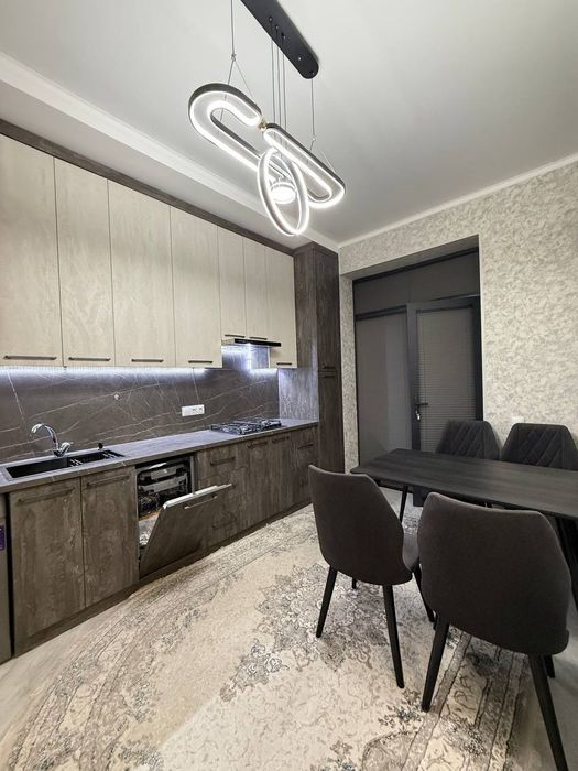 Новостройка центр Яккасарайский р-он квартира 2/7/10, 41м² балкон есть