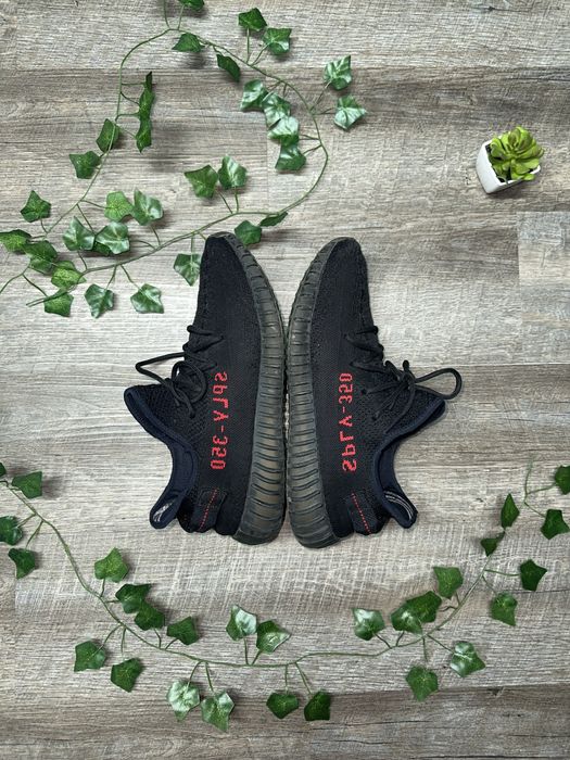Yeezy 350 Bred (cititi descrierea)