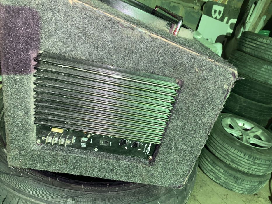 Сабвуфер в хорошем состояний