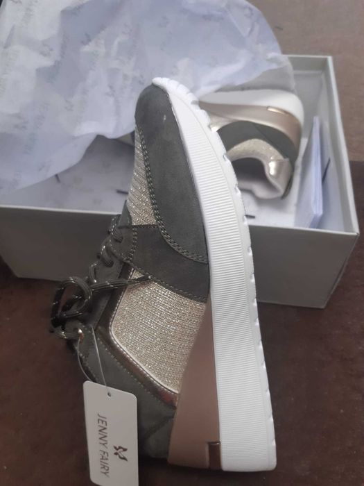 pantofi sport noi