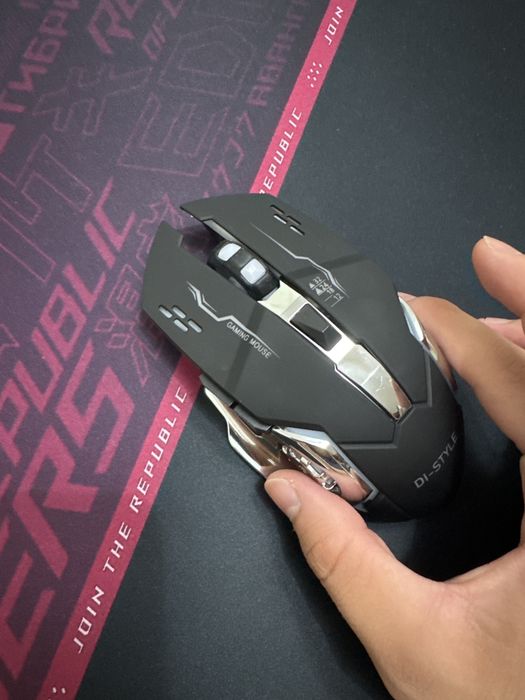 (Cool lighing effects )Game mouse
