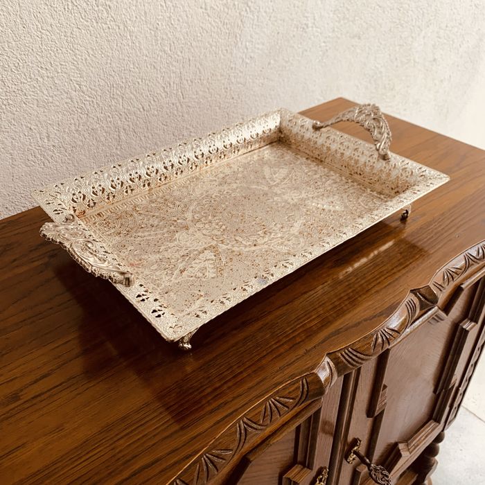 Винтидж посребрена резбовна фрутиера