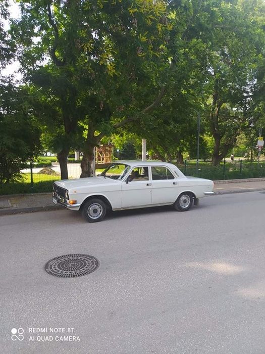 Продава Волга газ 2410