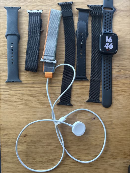 Applle Iwatch 7 Nike серия 45 мм.