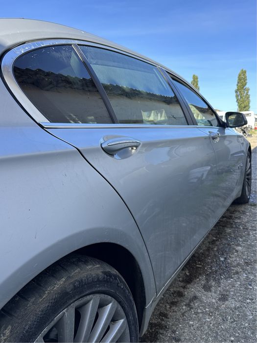 Usi dreapta / Portiere dreapta BMW Seria 7 F01 F02