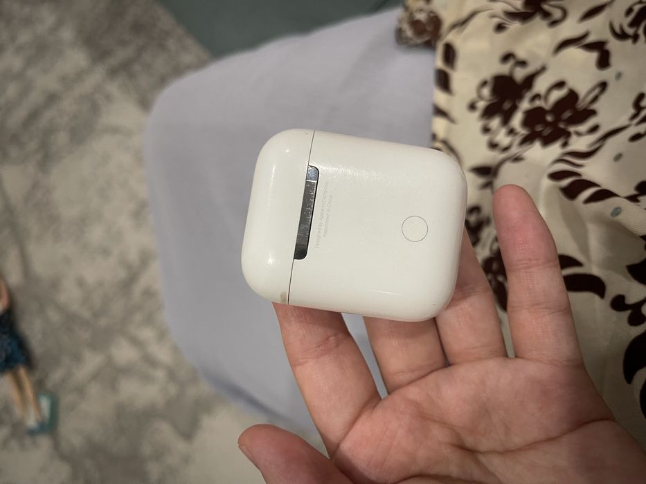 продам AirPods 1 , оригинал