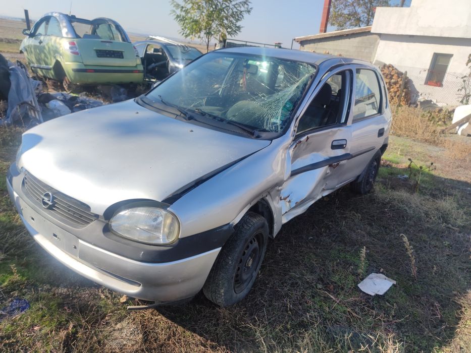 Опел Корса б/Opel Corsa b 1.0 54к.с на части