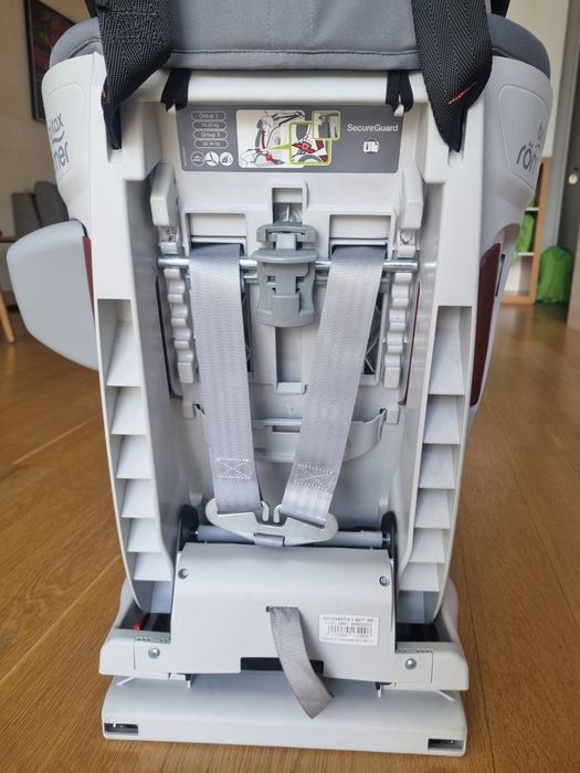 Столче за кола Britax Romer Advansafix II SICT BR