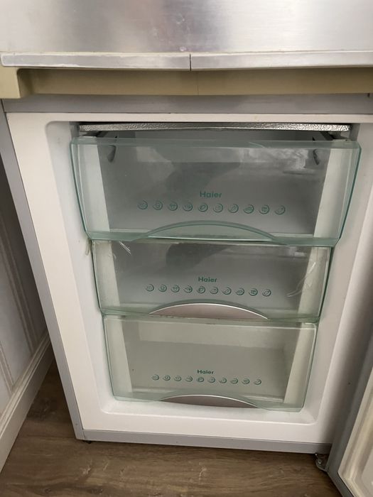 Холодильник Haier рабочий