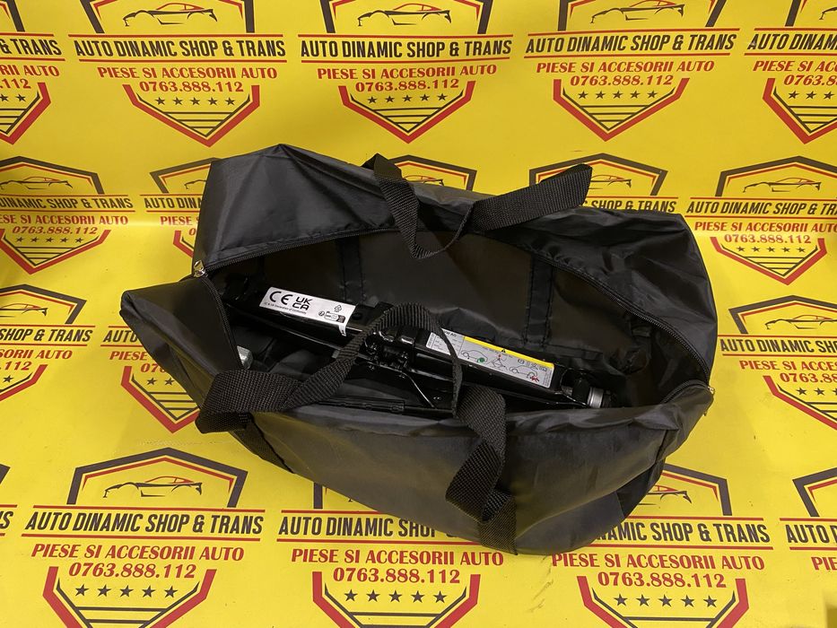 Cric auto OEM kit original Audi A3 cu coarba manivela husa