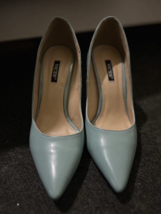 Pantofi stiletto cu toc