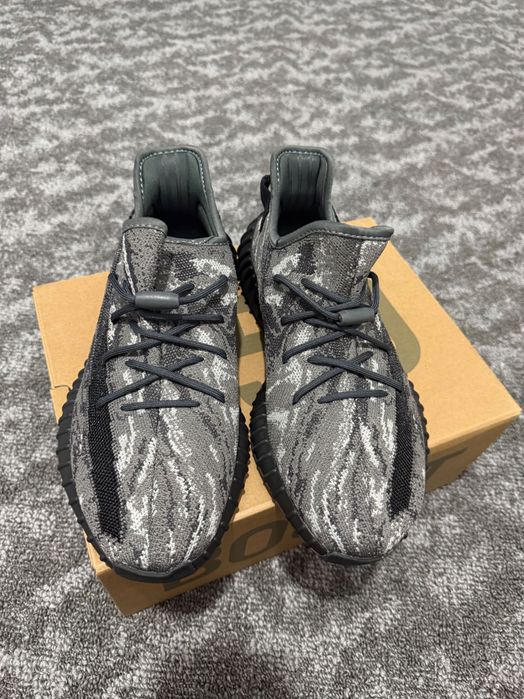 Adidas Yeezy Boost v2 Dark Salt