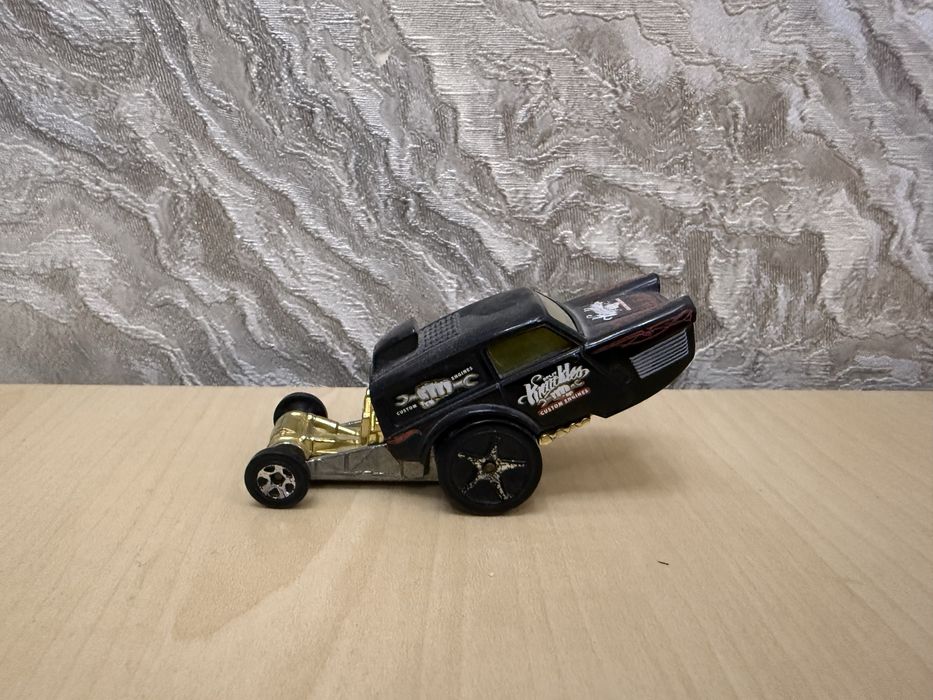 Hot Wheels — Poppa Wheelie Машинка Хот вилс.