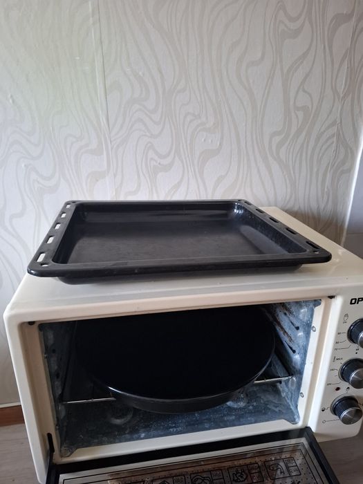 Продам духовку OPTIMA