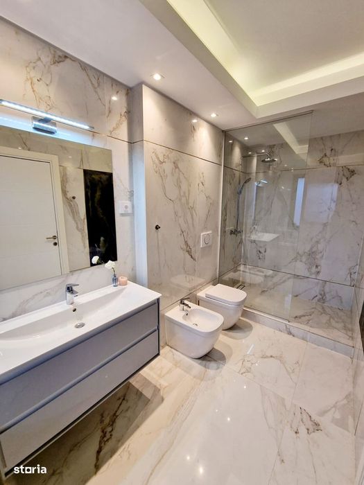 Apartament 3 camere lux Berceni Cartierul Solar proprietar