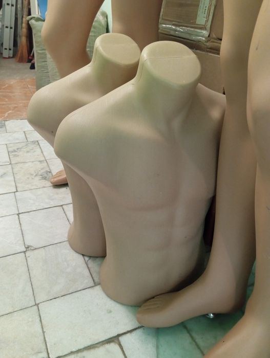 Маникен мужчина.