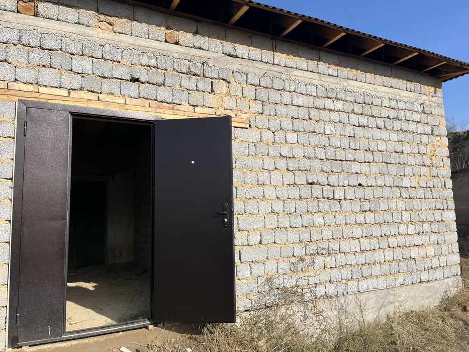 Продается дом не дастройный