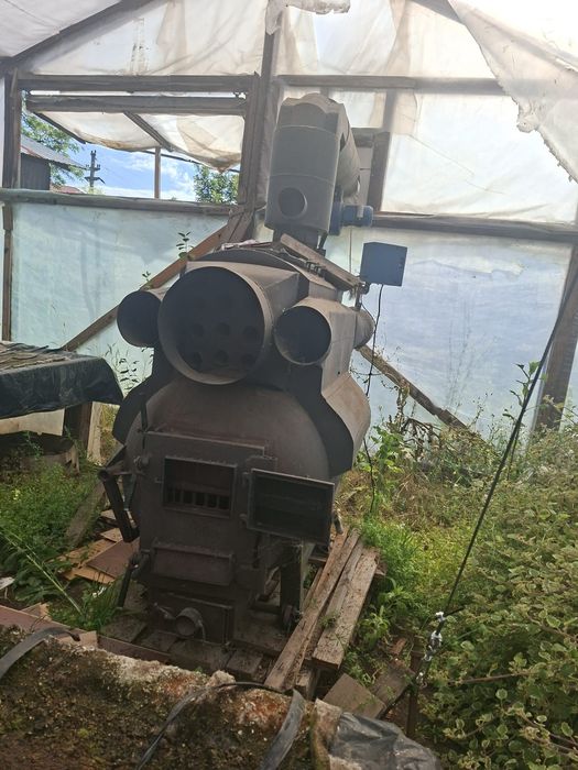 Sobă industrială pe lemne și cărbuni – 120 kW – pentru sere, hale și spații mari