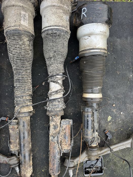 Предни и задни амортисьори с възглавници за Mercedes S класа W221