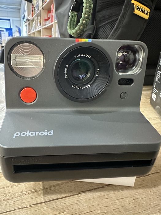 Polaroid Now instant camera Generation 2