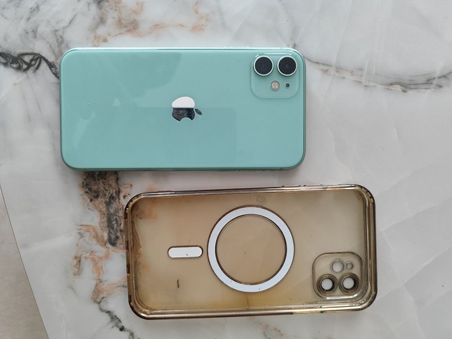 Продам Iphone 11