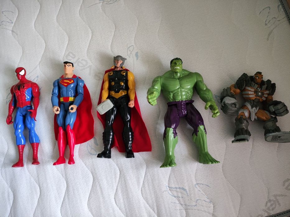 Колекция фигурки