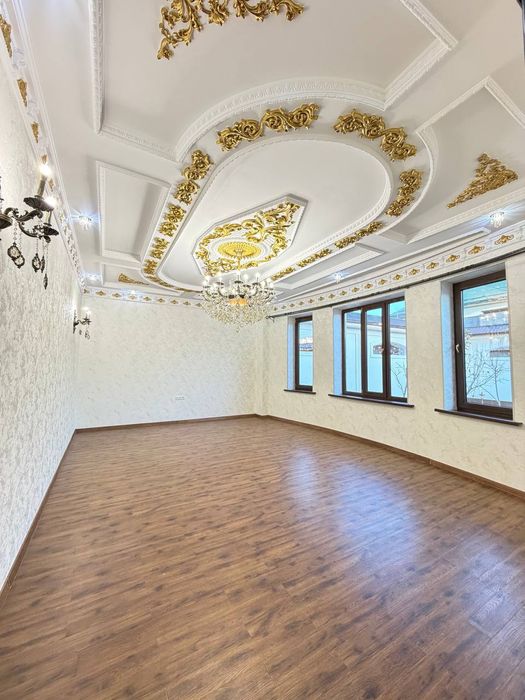 Евро дом Хонобод 5 соток, 6 комнаты.  Срочно продаётся евро дом