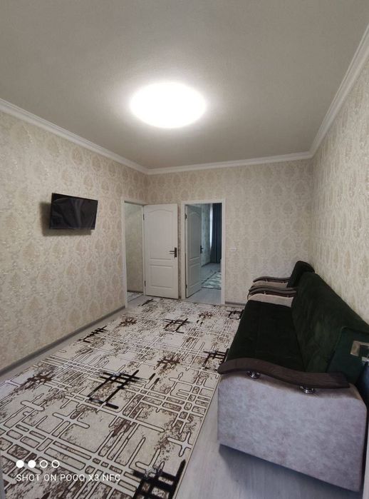 Чиланзар-8, 2х комнатная квартира, переделанная в 3х. Не торец