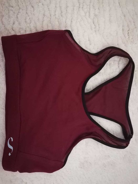 Спортен марков  копмлект Манго 2броя и бельо размер S за 9.90 всичко