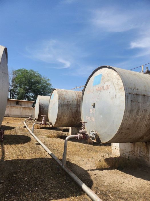 Емкост Цистерна сотилади