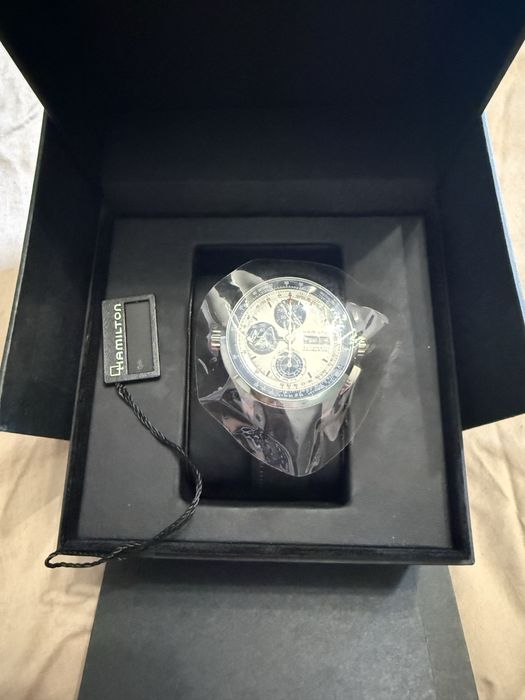Часовници Hamilton и Tissot мъжки