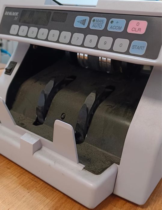 Счетчик банкнот MAGNER 35