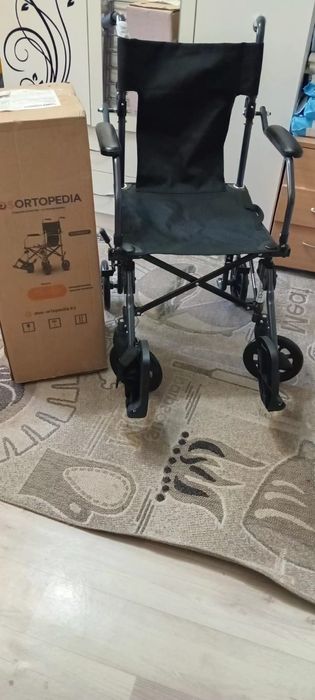 Продам инвалидную коляску