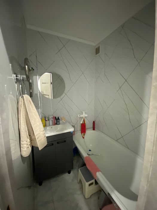 Сдам 2 х ком квартиру