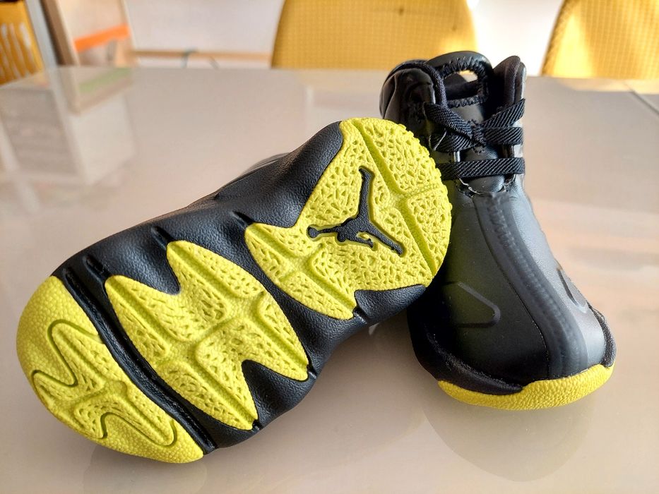 Спортни детски обувки Air Jordan 23 Drip