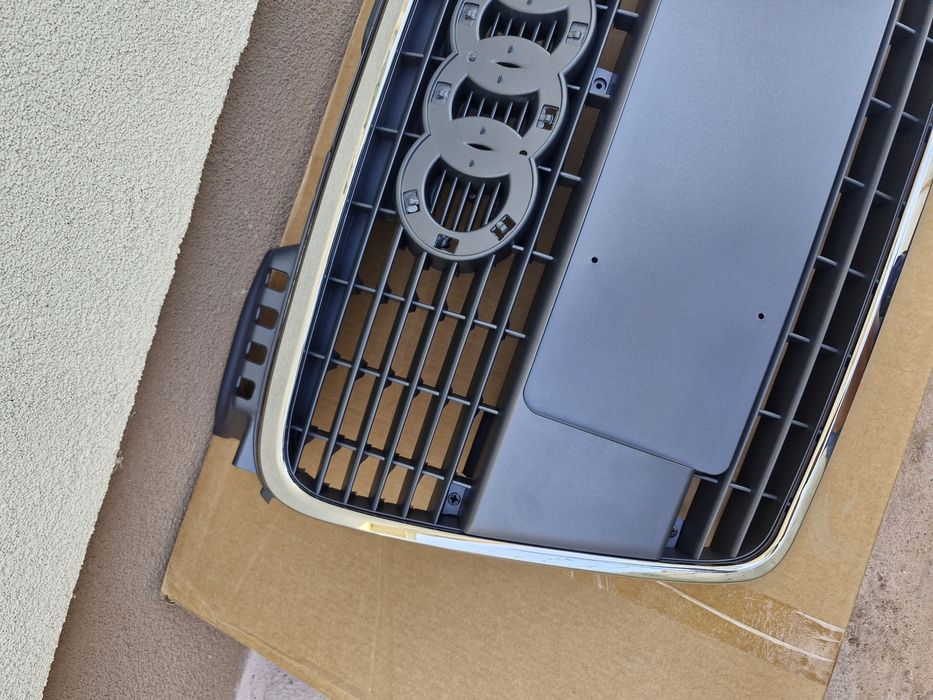 Grila Audi A4 B7 noua 2004 2005 2006 2007