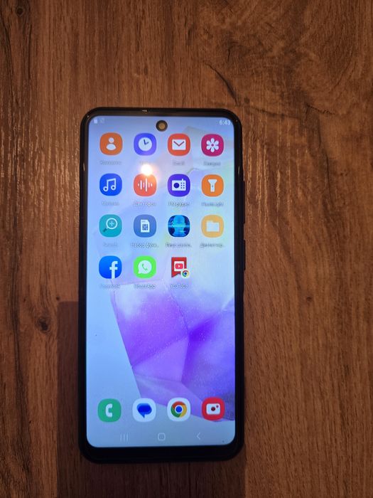 Телефон Самсунг А 17